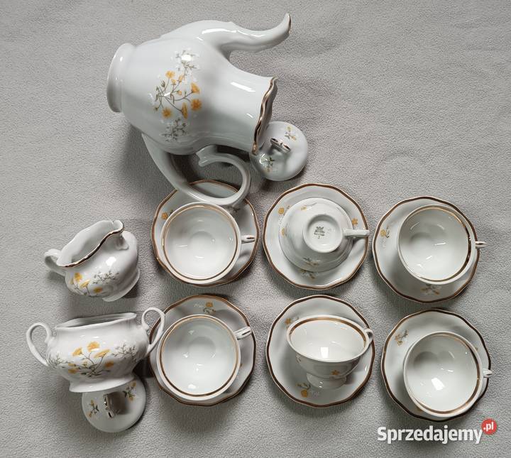 Filiżanki spodeczki dzbanek porcelana Karolina Opole sprzedam