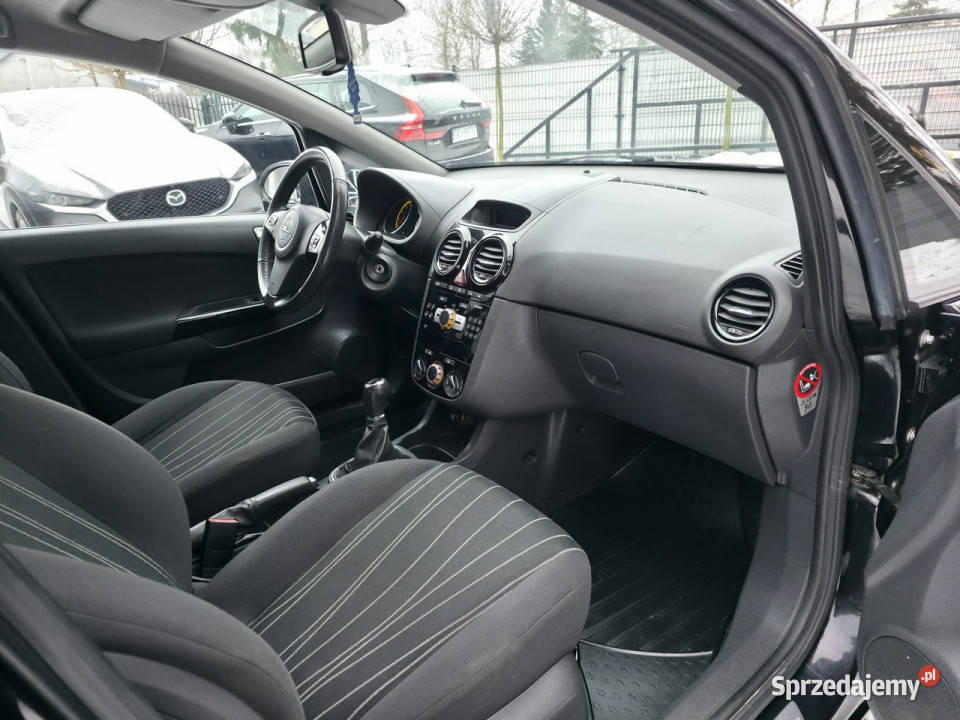 Opel Corsa 14 Benzyna Serwisowany Gwarancja Piekoszów