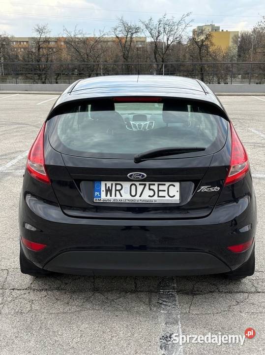 Ford Fiesta Mk7 125 Duratec 1 rej2013 Salon Zarejestrowany w Polsce Radom sprzedam