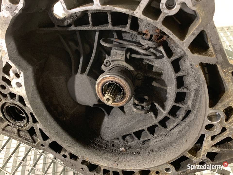 SKRZYNIA BIEGÓW SUZUKI SWIFT III F17W355 13 69