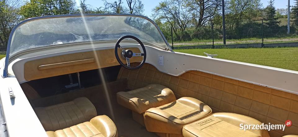 Łódź motorowa Almarine 430 z przyczepą