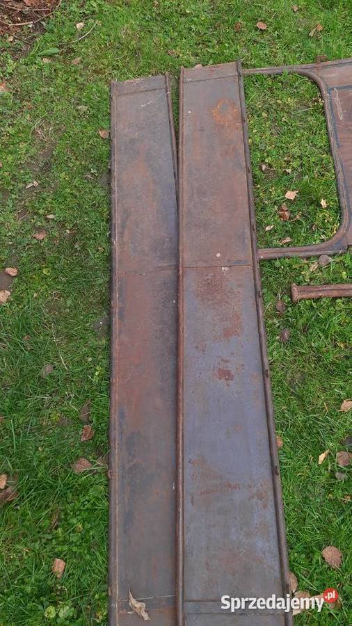 Zabytkowe łóżko z malowidłami antyk Brzozów