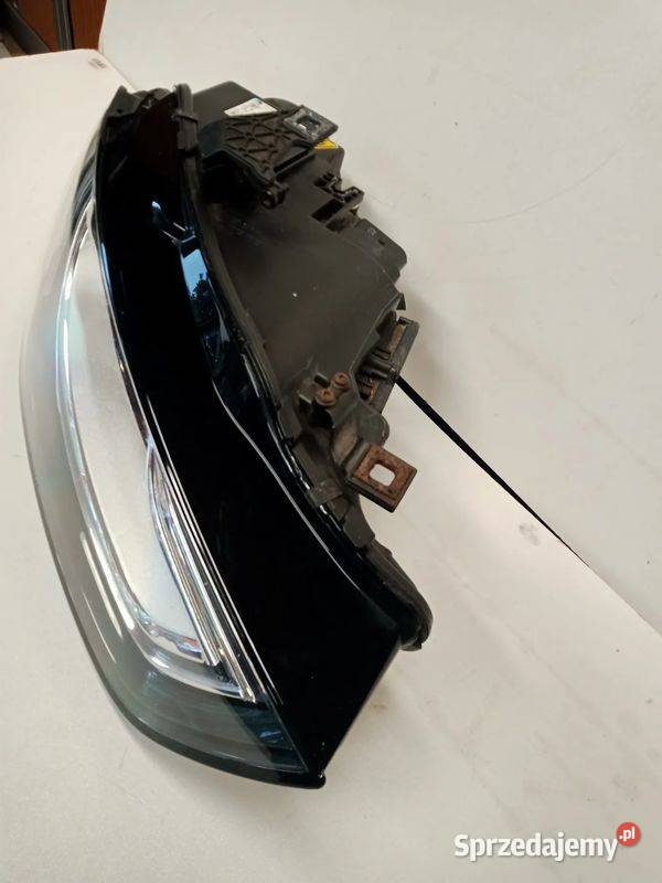 LAMPA PRAWA PRZÓD AUDI A4 B8 LIFT BI XENON