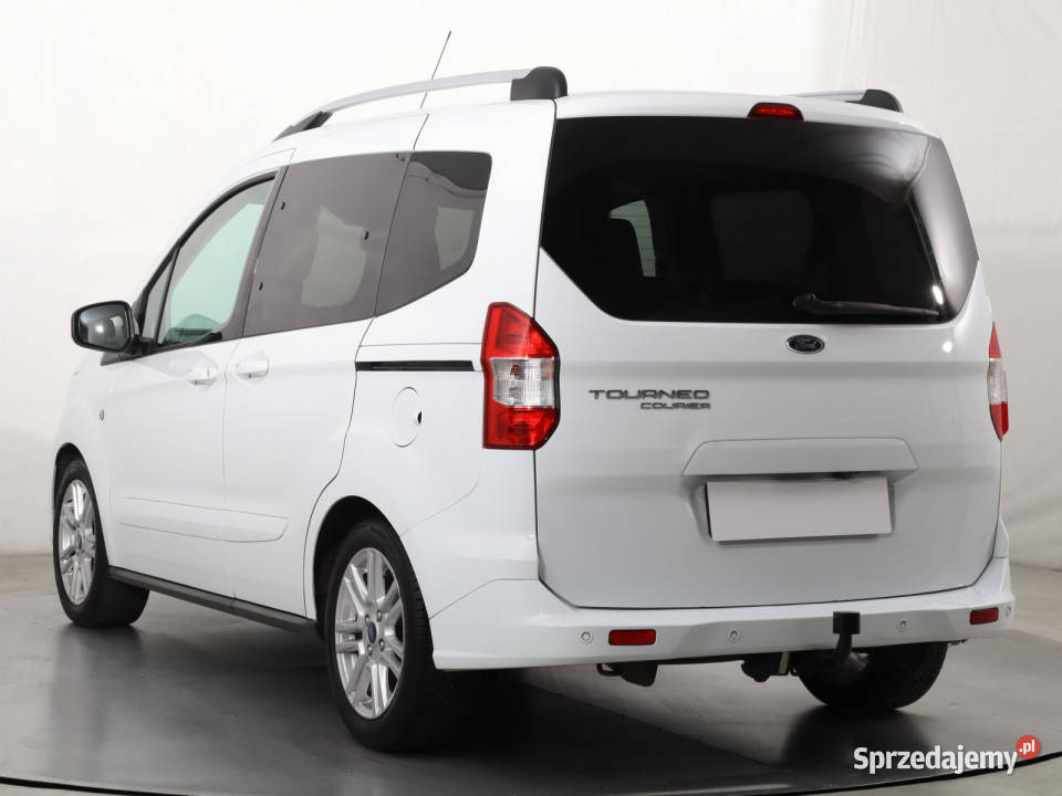 Ford Tourneo Courier 15 TDCI światła przeciwmgielne Katowice