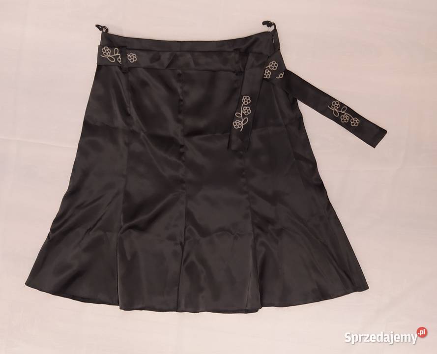 Spódnica damska z paskiem w kwiaty Hajnówka