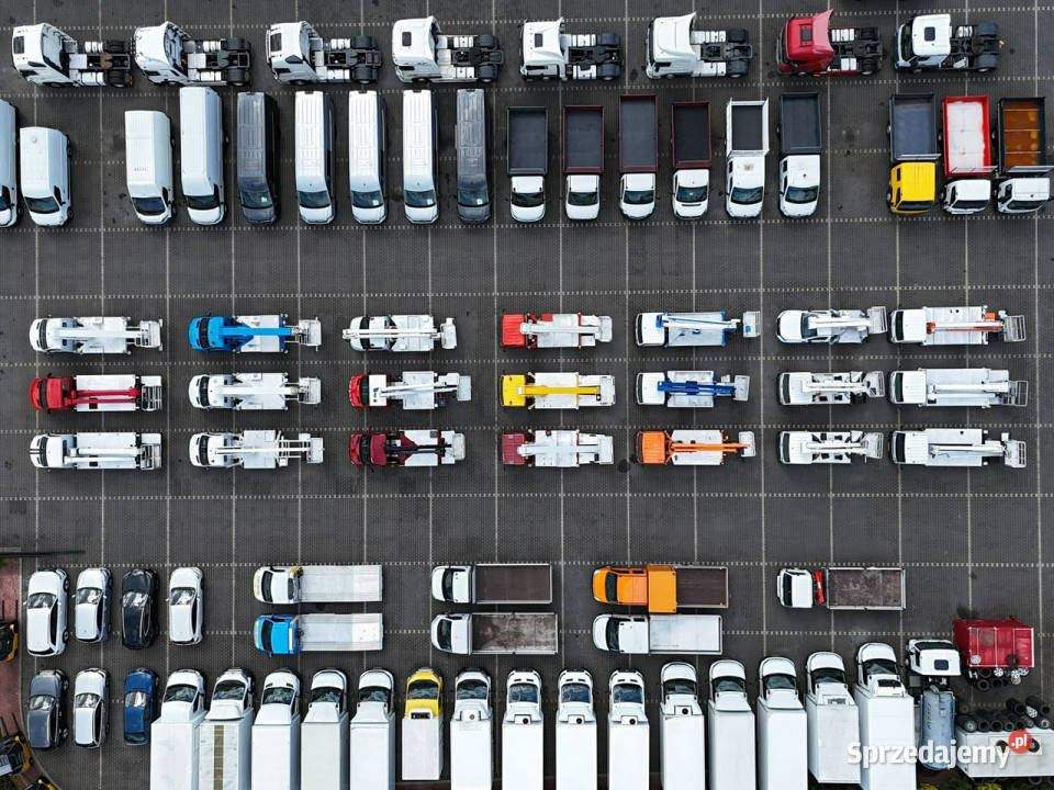 Nissan Zwyżka Podnośnik Koszowy 4X4 CABSTAR diesel Samochody ciężarowe Widełki sprzedam