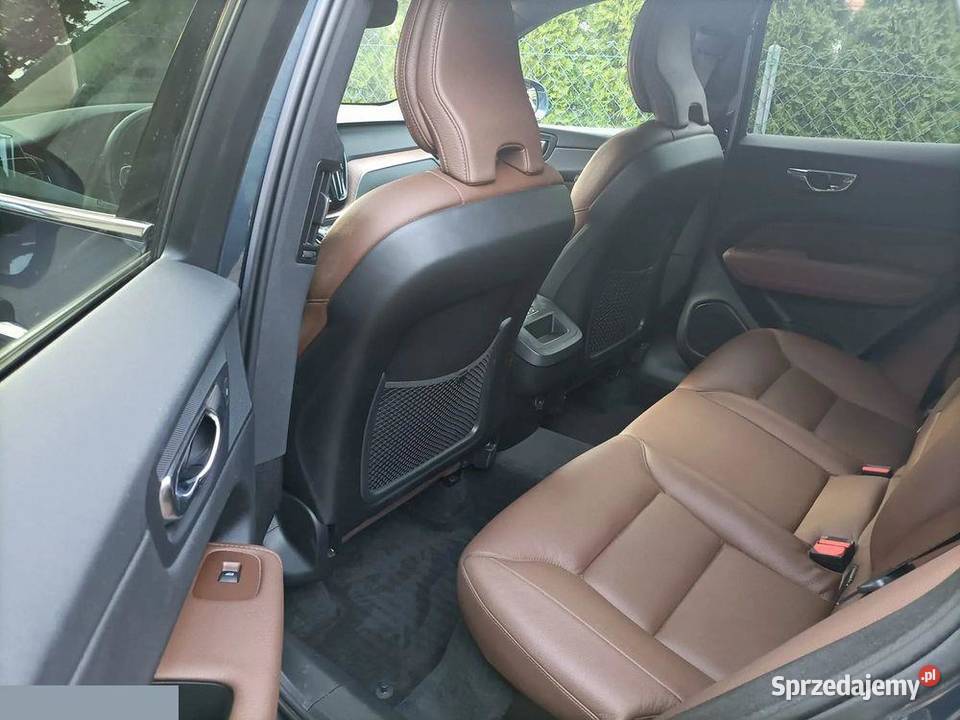 Volvo XC 60 T5 AWD Momentum 20 Benzyna 250 2020r Białystok