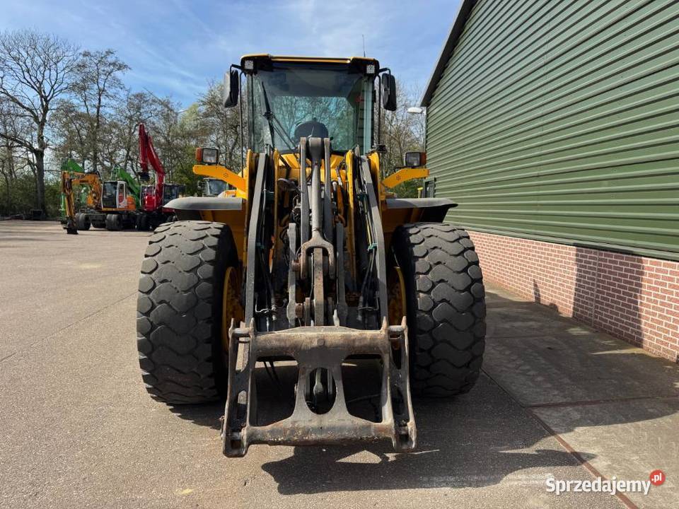 Ladowarka kolowa Volvo L 120 F Maszyny budowlane mazowieckie Warszawa