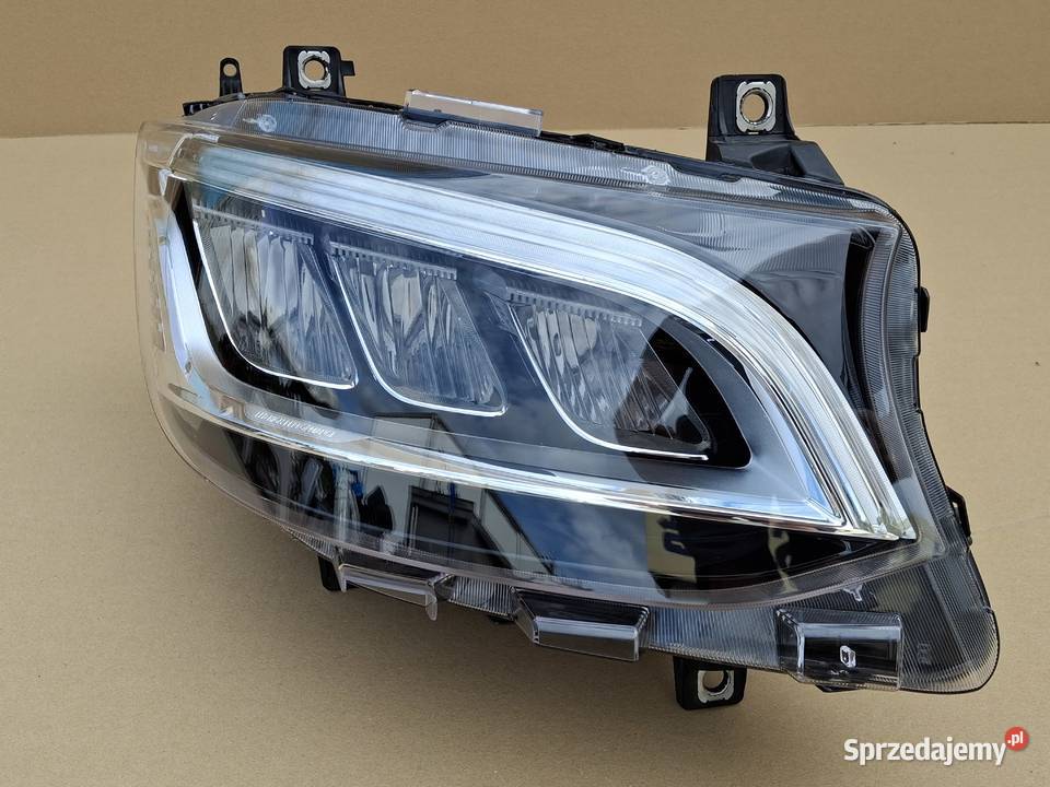 MERCEDES SPRINTER W907 W910 REFLEKTOR FULL LED Bieleń
