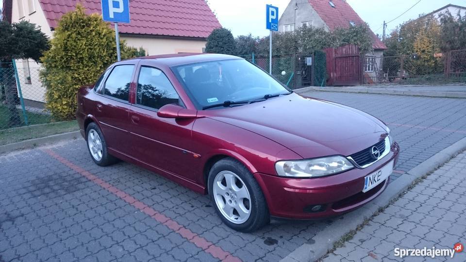 Opel Vectra B 20 DTI 100 Edition bordowy