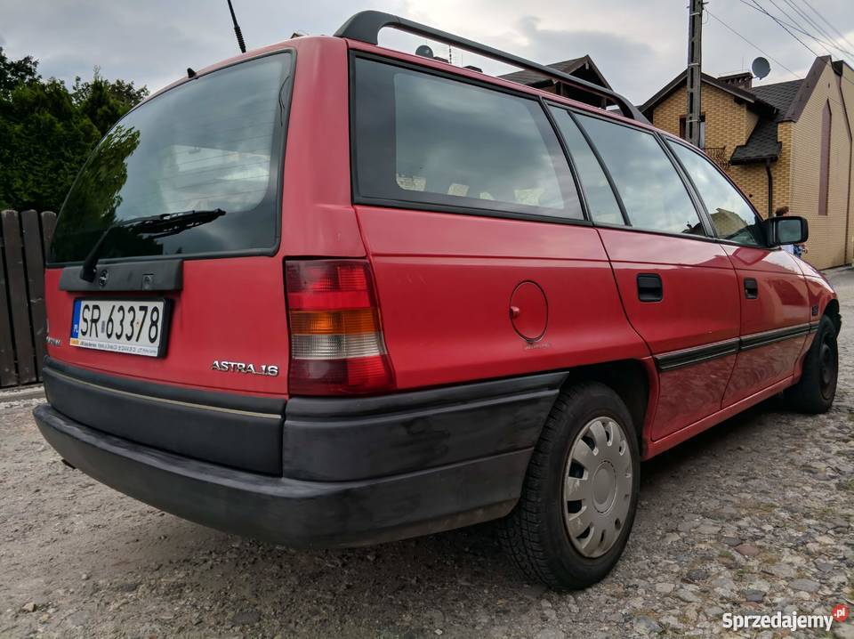 Opel Astra F 14 kombi club 4/5 sprzedam