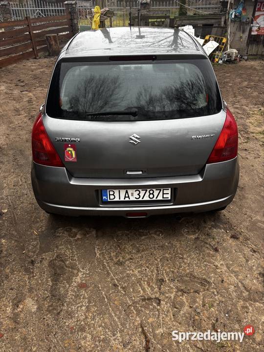 Suzuki Swift 13 czysta benzyna niski przebieg Wasilków sprzedam
