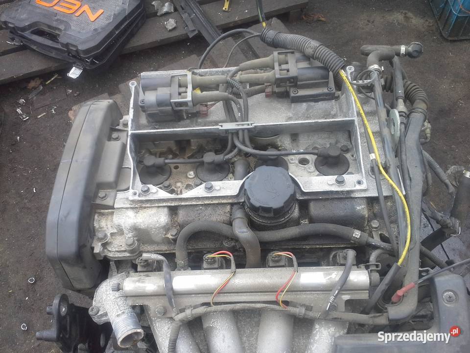 Volvo S40 silnik 16 B4164S słupek Dębno sprzedam