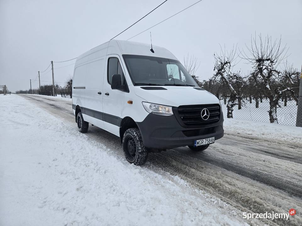 MERCEDES SPRINTER 907 4X4 30V6