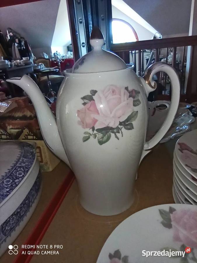 Filiżanka
z dwoma talerzykami KPM Krister
Syg Gdańsk