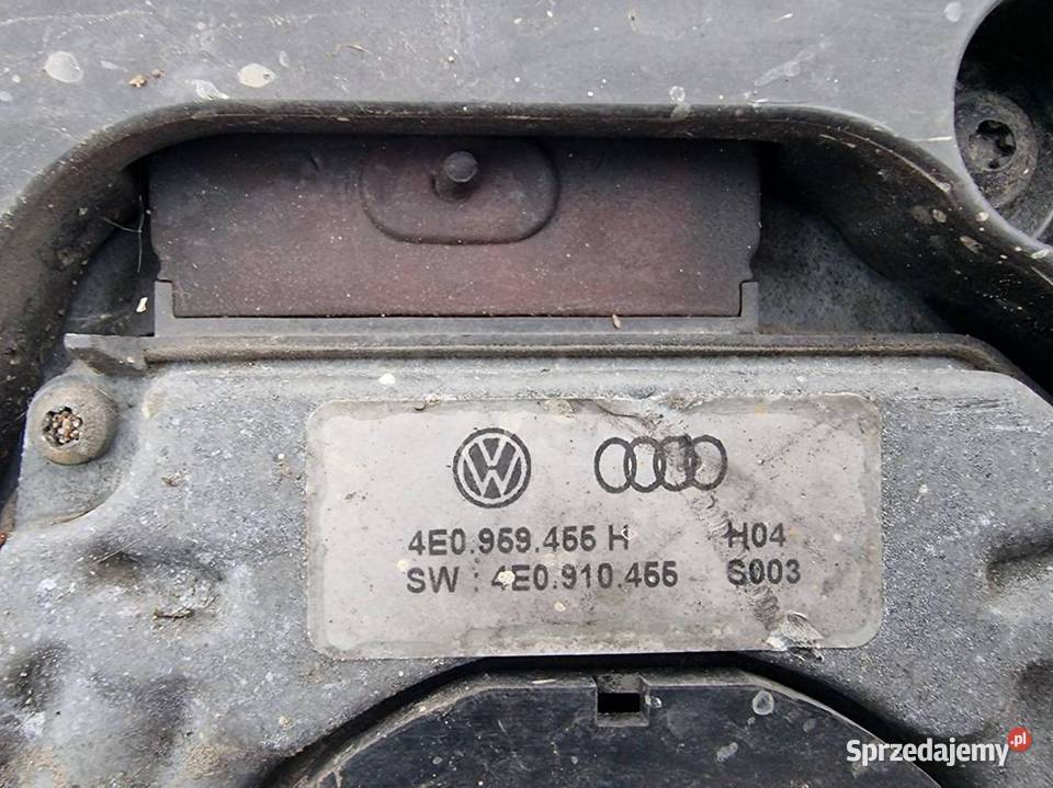 PAS PRZEDNI CHŁODNICE AUDI A8 D3 4E0959455H Lipno