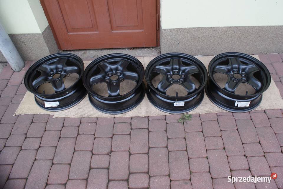 Strukturalne 5x105x566 ET41 65Jx16 Opel Astra K stalowe Nozdrzec sprzedam