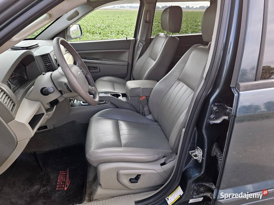 Jeep Grand Cherokee Jeep Grand Cherokee 47 V8 lubelskie Wojciechów