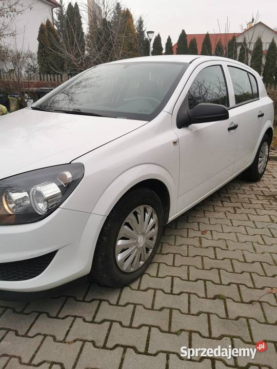 Opel Astra H 14 benzyna biały Starachowice
