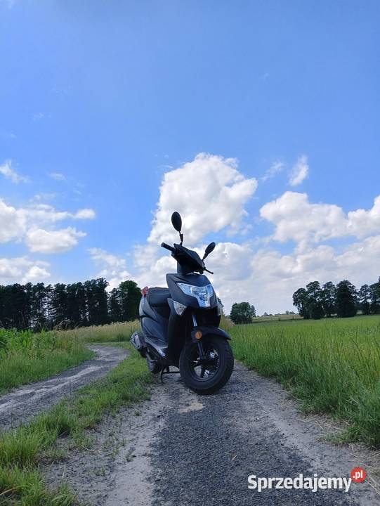 Sprzedam motorower ZIPP EAGLE 01 50 2018r Niski Rok produkcji 2018 Borszyn