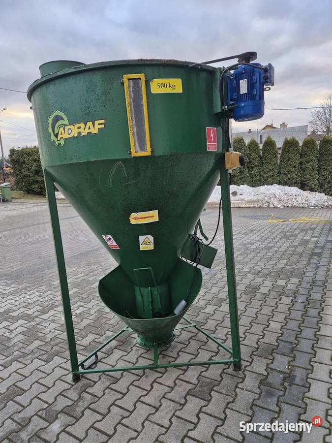 Mieszalnik pasz 500 śrutownik ssąco tłoczący sprzedam