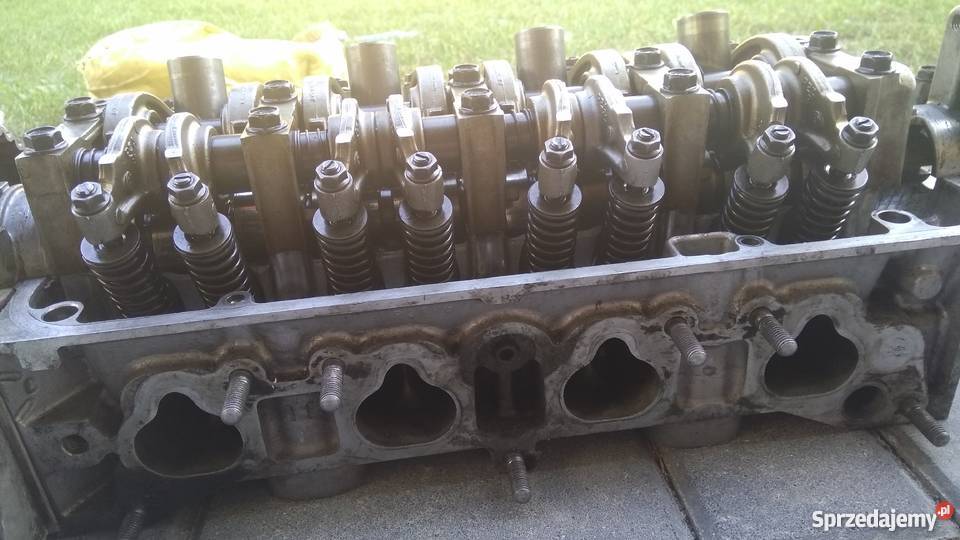 Głowica honda civic 16 d16y7 Części samochodowe Serniki sprzedam