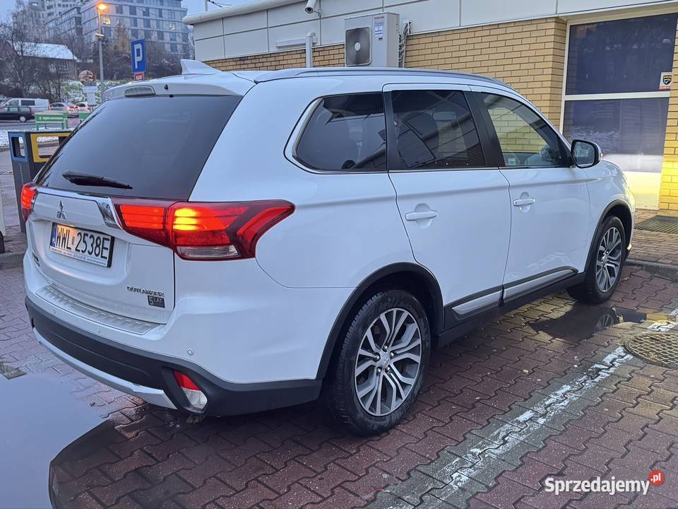 Mitsubishi Outlander 20 benzynaLPG 4x4 7osobowy