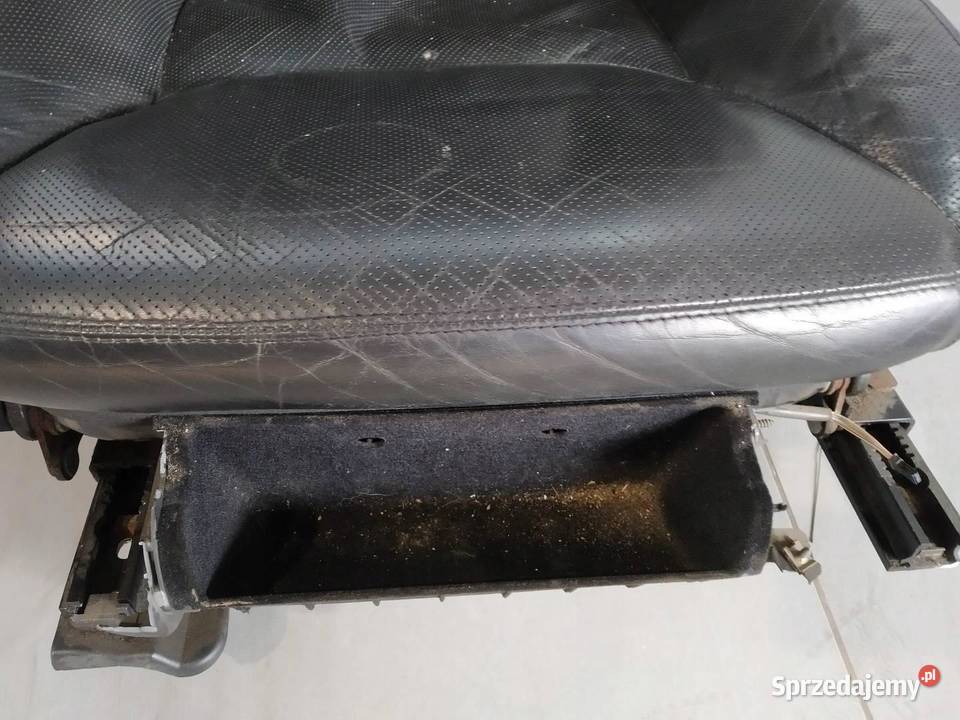 FOTELE ELEKTRYCZNE PODGRZEWANE SKÓRA Wyposażenie wnętrza
