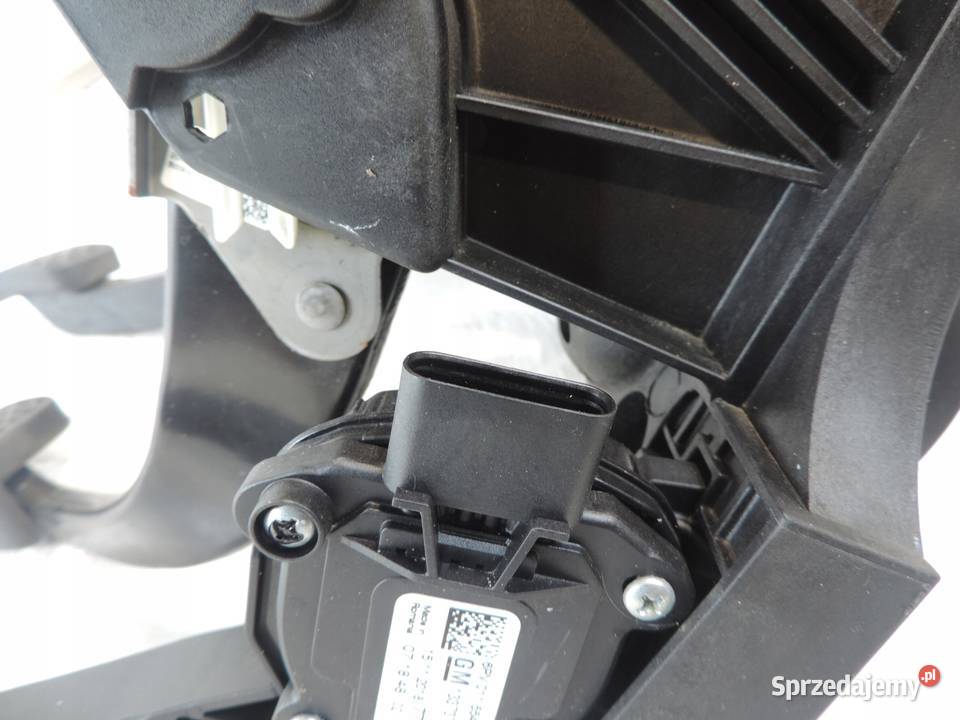 OPEL ASTRA K V PEDAŁY SPRZĘGŁO GAZ HAMULEC osobowe sprzedam