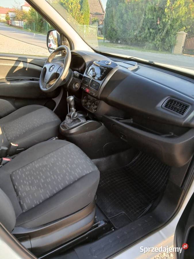 Do sprzedania Opel Combo 13D 2018r Zbydniów