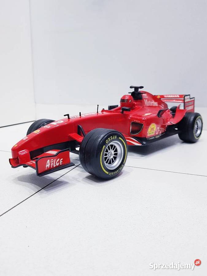 Metalowy bolid Formuła F1 z dźwiękiem i małym