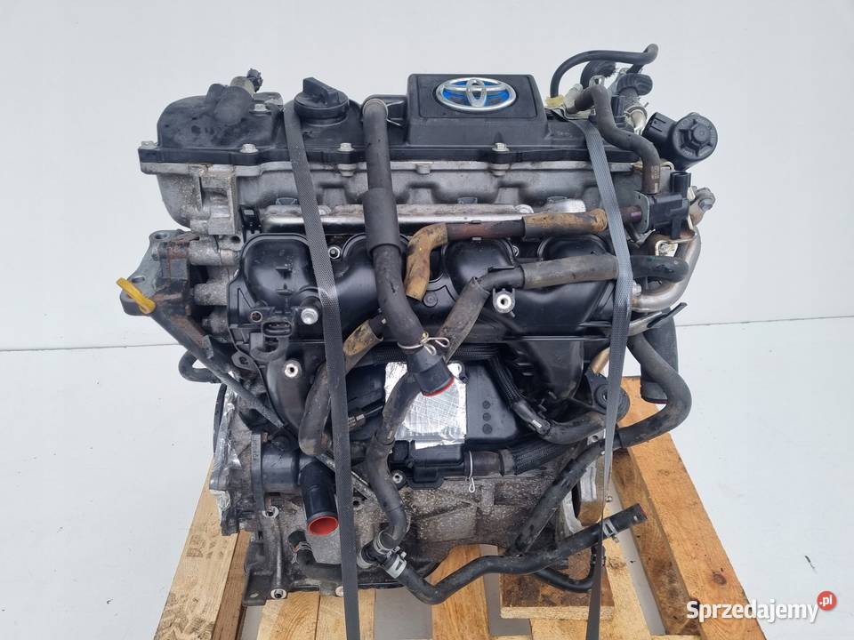 SILNIK Toyota Auris II 18 HYBRYDA 80 2ZR osobowe Janów sprzedam
