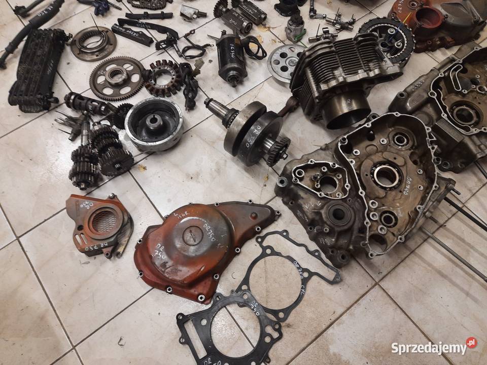 Suzuki DR 750 silnik części głowica wał cylinder Jelenia Góra
