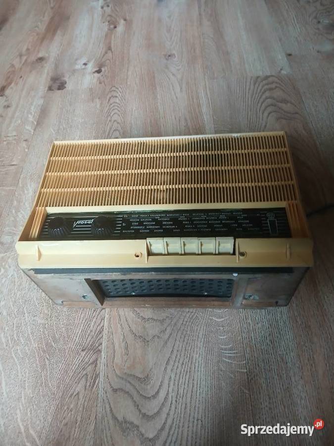 Radio lampowe firmy ZRK Wioletta