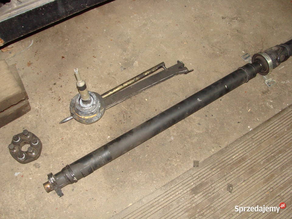 Wał napędowy podpora BMW E39 20 520i manual Wieluń