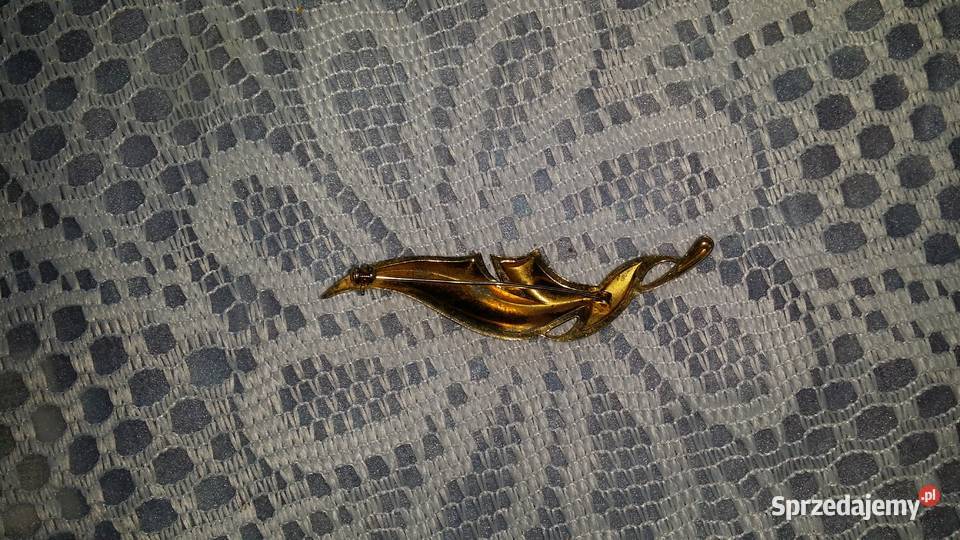 Stara angielska broszka rzeźbiony liść