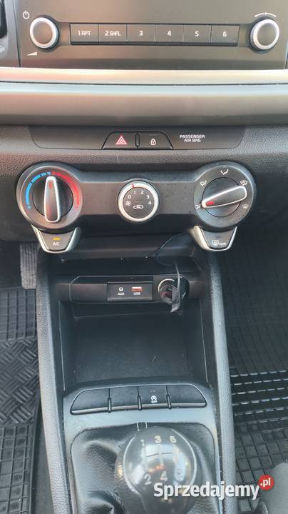 Kia Rio 2017 12 benzyna Banino
