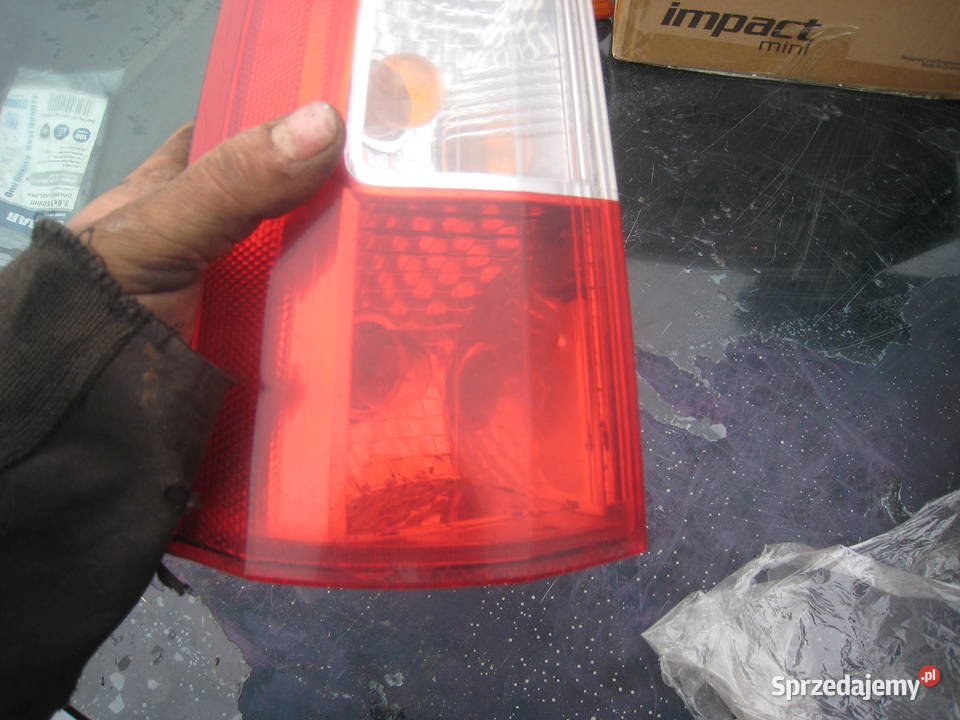 Lampa lewa tylna lewy tył górna góra Volvo v70 Kraków