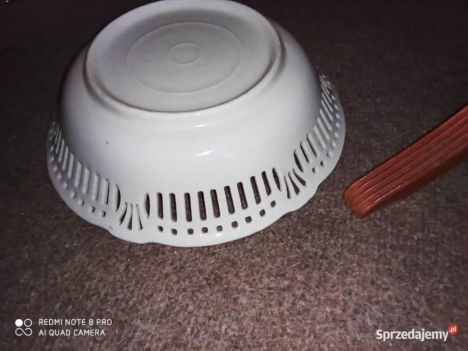 Porcelanowa ażurowa miseczka paterka Z owocami