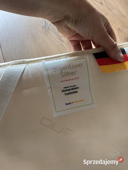 Materac terapeutyczny nagnetyczny z jonami