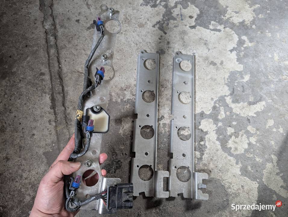 Cadillac STS 46 V8 LH2 mocowanie szyna listwa osobowe Widawa