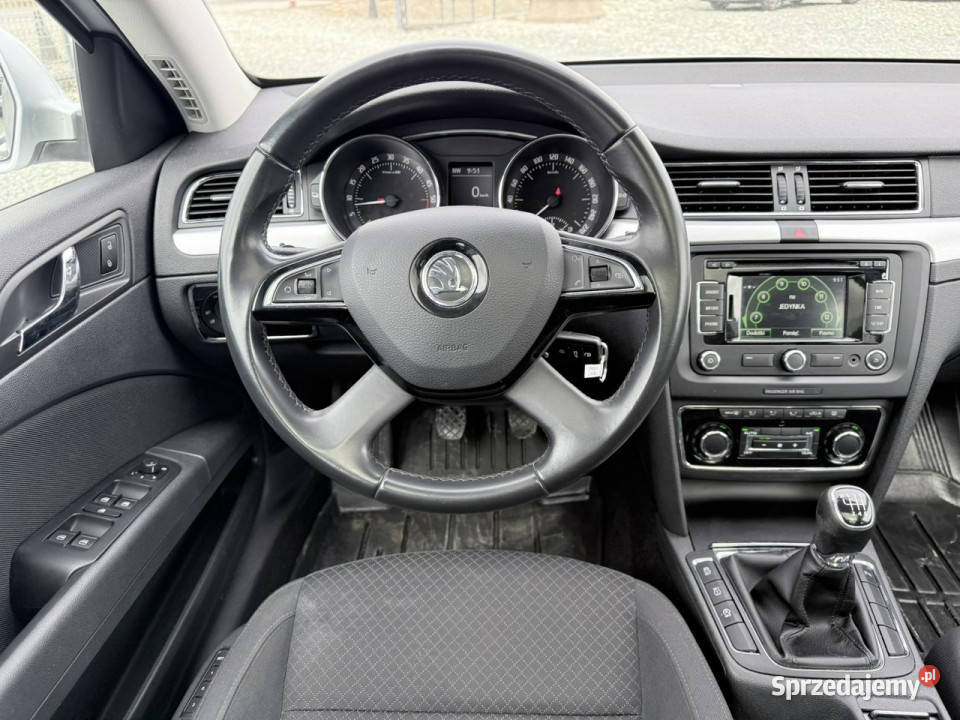 koda Superb 16 TDI 105 2014r panorama navi lift gniazdo AUX Wojkowice