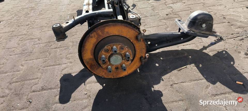 BELKA SANKI TYŁ VOLKSWAGEN PASSAT B8 Lipno