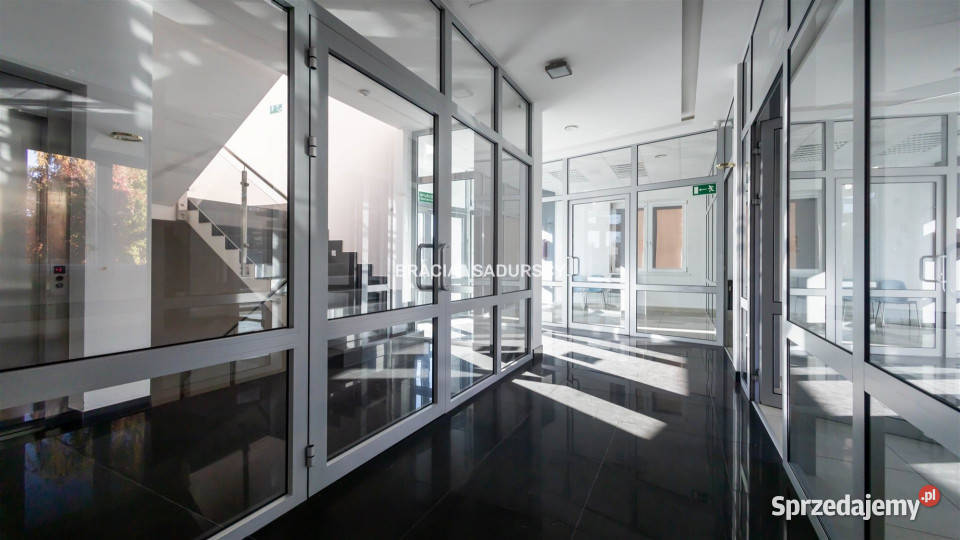 sprzedaży lokalu Kraków Ruczaj 859m2