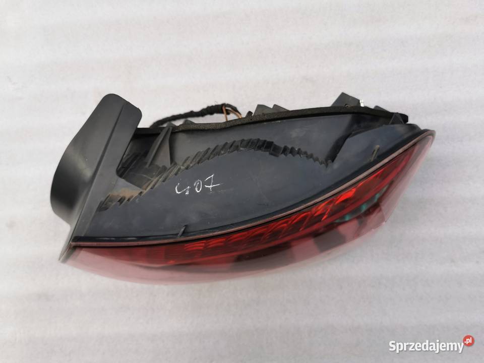Lampa Prawy Tył Tylna Prawa Peugeot 407 Sedan Motoryzacja