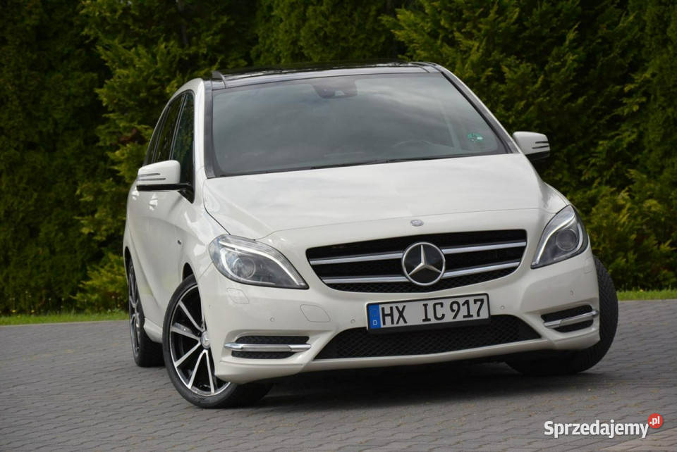 Mercedes B 180 Panorama LED BiXenon Navi Kamera VAT marża