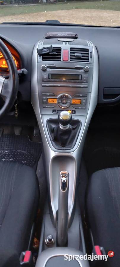 Toyota Auris 14 d4d 0910r 1400cm3 Auris