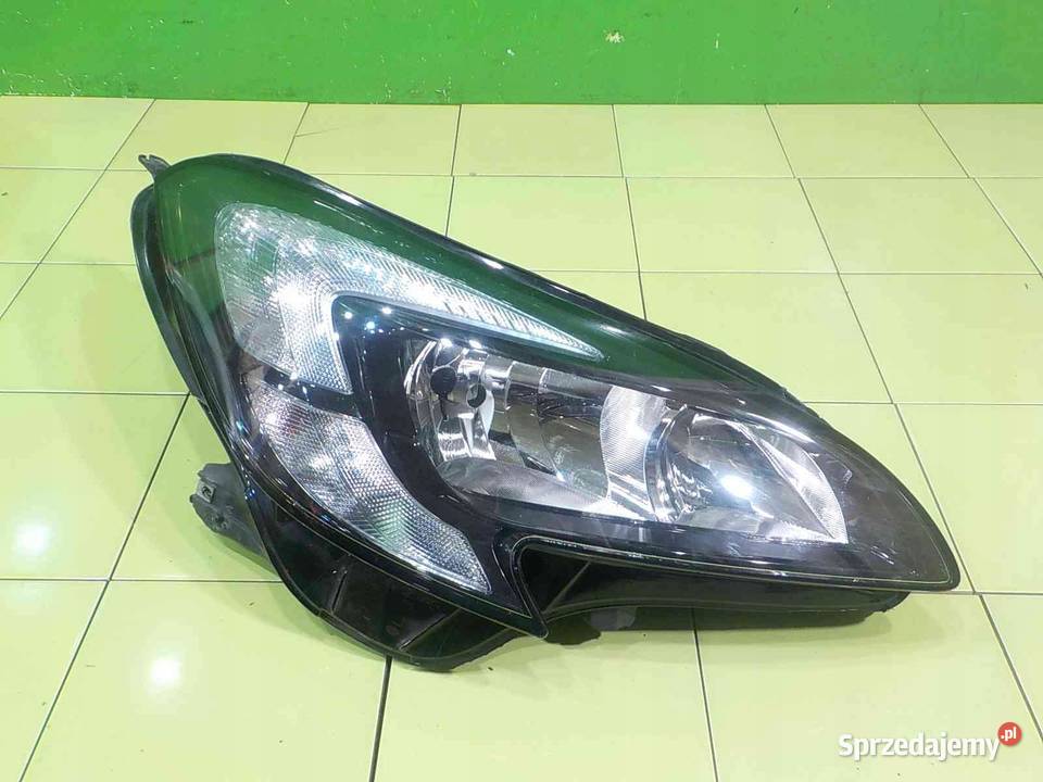 OPEL CORSA E 17r lampa prawa przod 1LF011830041 Suków