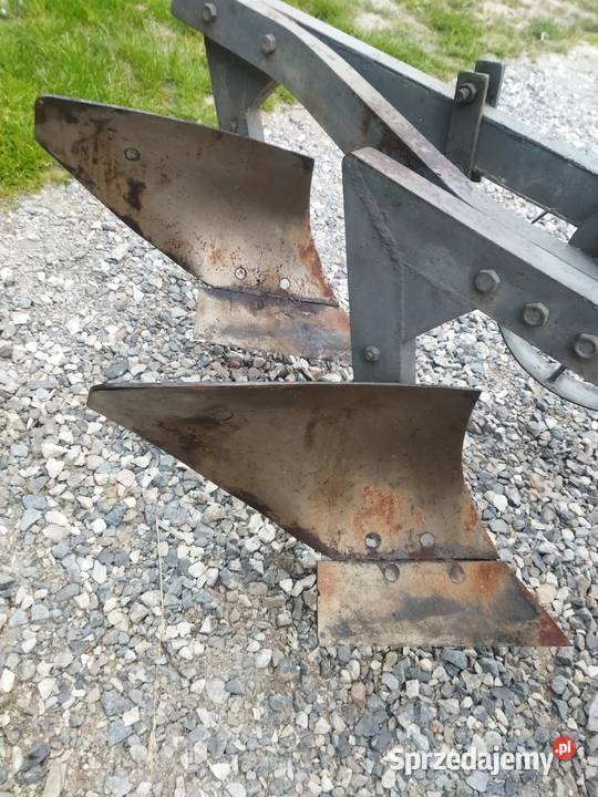 Pług dwuskibowy do traktora