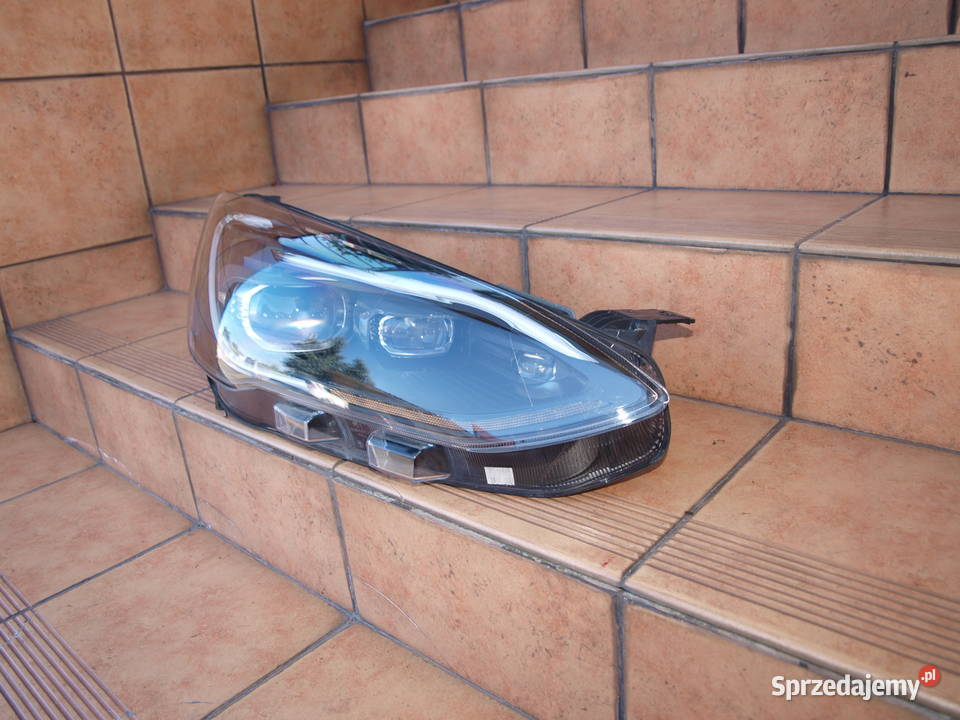 Ford Focus Mk4 lampa prawa przód Full Led 2018 Kalisz